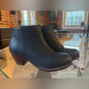 Adelante Granada Boots, Size 7B